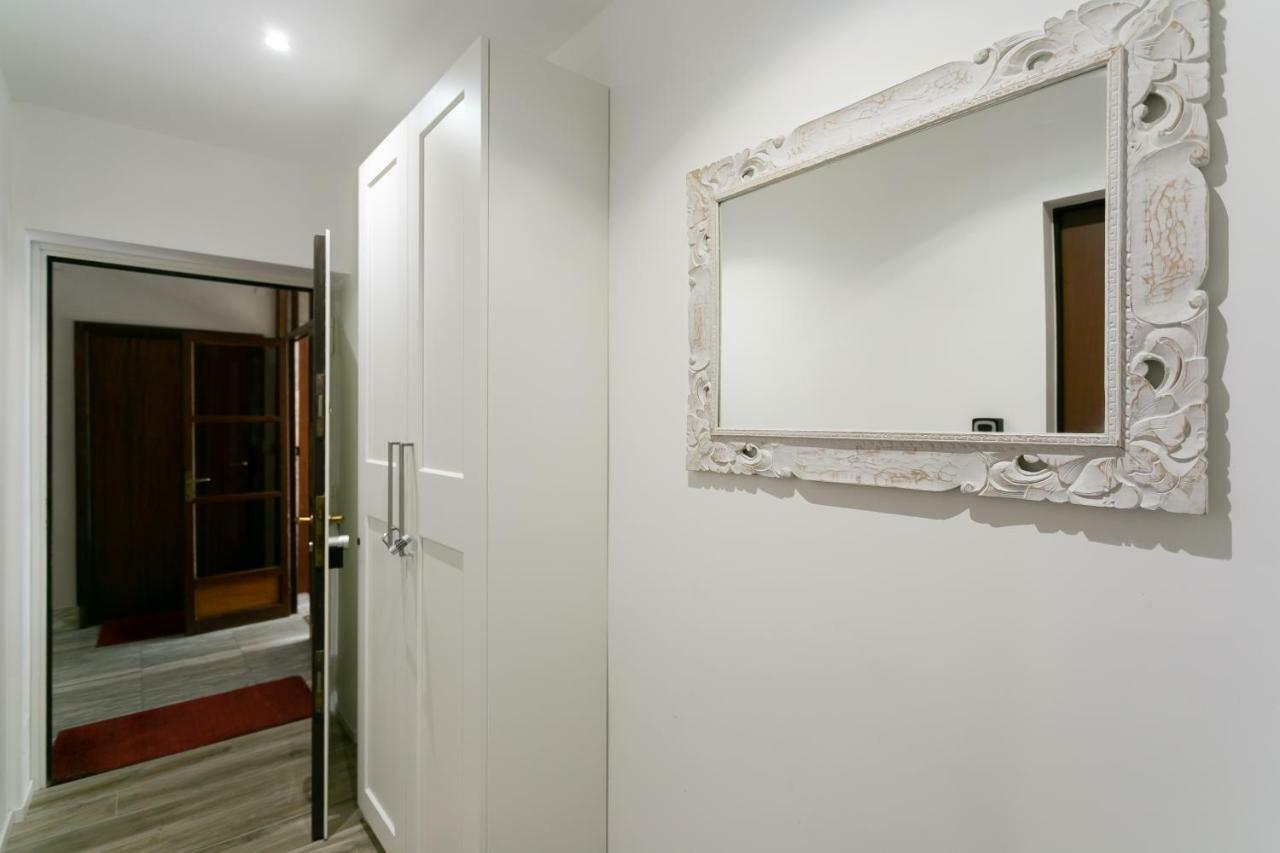 Milanofierapartments Milão Exterior foto